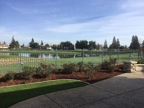 Backyard with 7th hole view