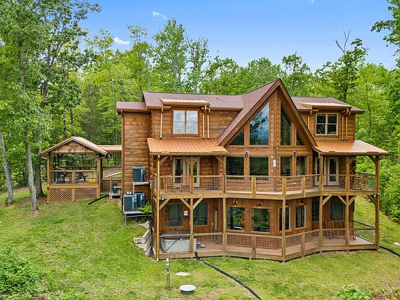 2nd image of 2631 Sawmill Branch Dr