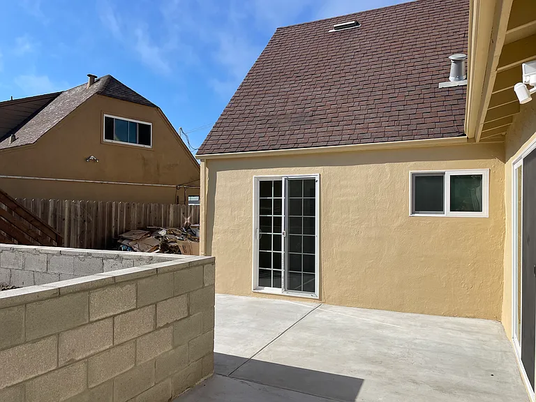 Mina Ln — Photo 17