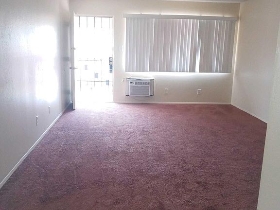 4th image of 9329 Cedar St #C