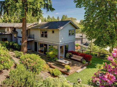 1555 Grand Avenue, Seattle, WA, 98122