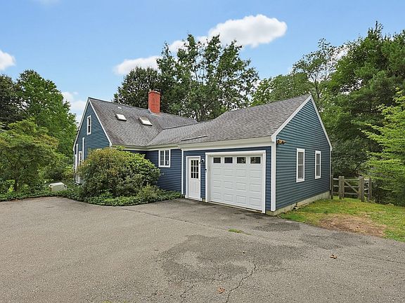2nd image of 79 Mount Lebanon St