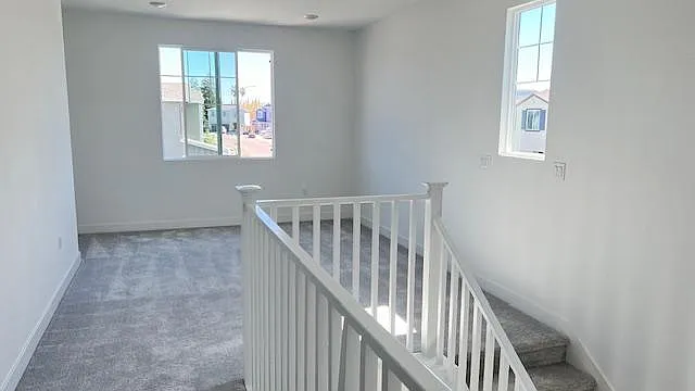 435 Avendale Dr — Photo 10
