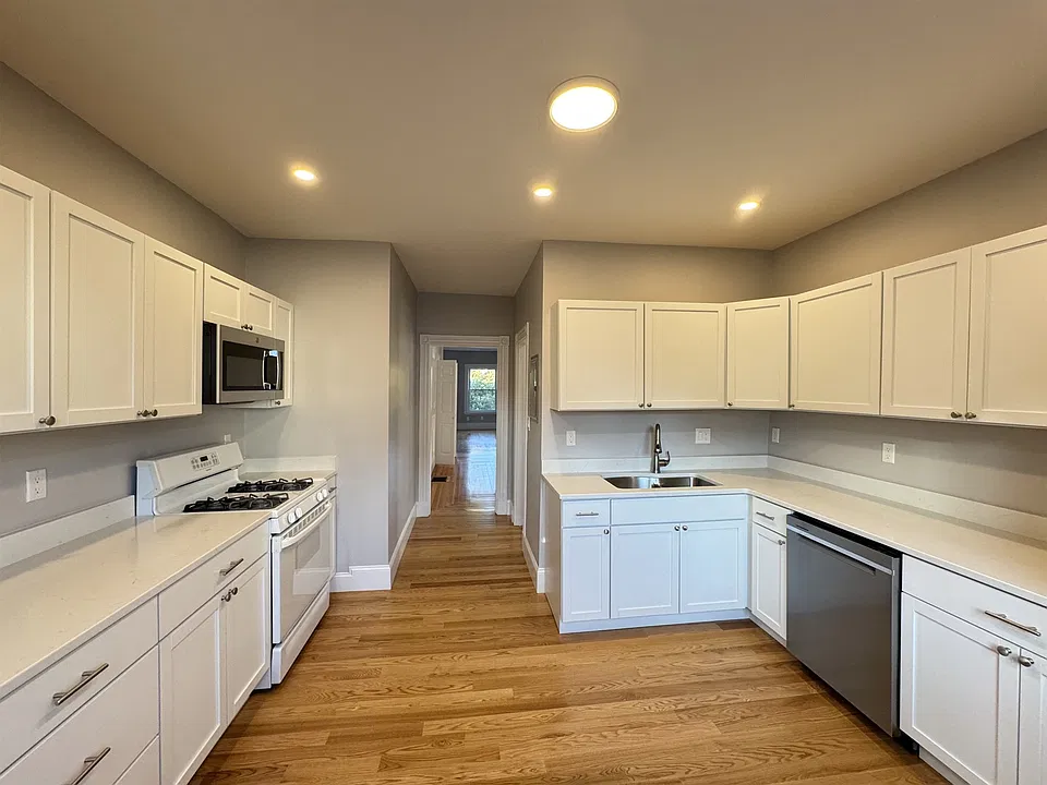 138 Powder House Blvd #2
