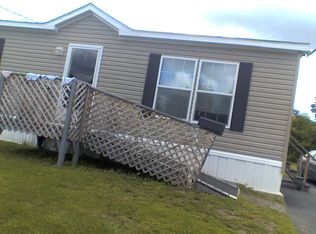 37 E Houghton St, Madison, ME 04950