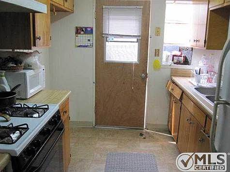 5th image of 722 Oaklawn Ave
