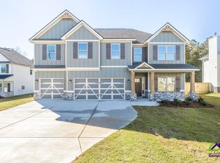 225 Meadows Ln, Bonaire, GA 31005