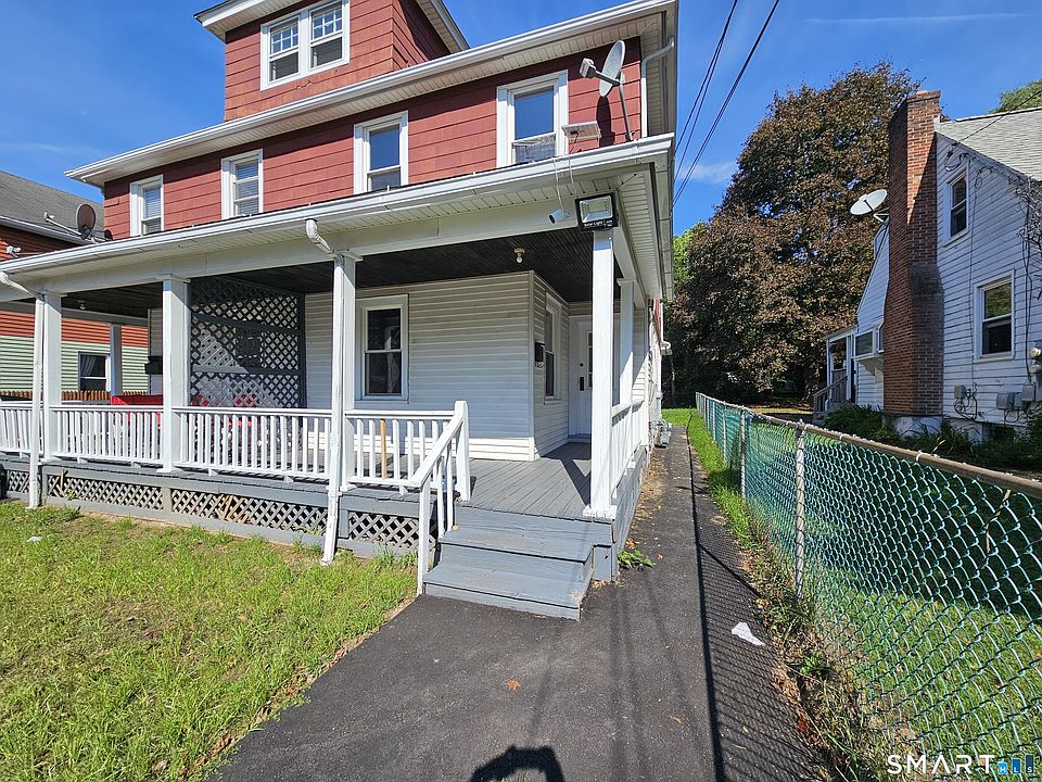 1st image of 243 Oak St
