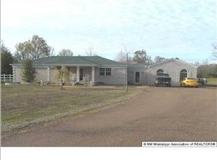 5182 Marianna Rd, Holly Springs, MS 38635