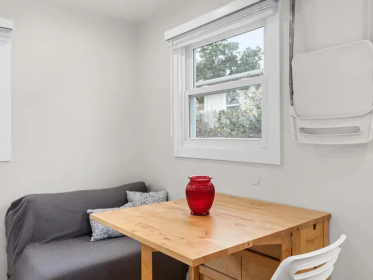 1458 N Newport Ave #1/2 — Photo 10