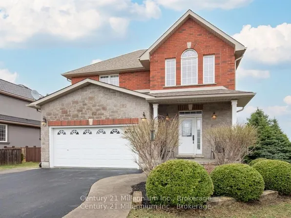 9 Hill St, Collingwood, ON L9Y 0A7