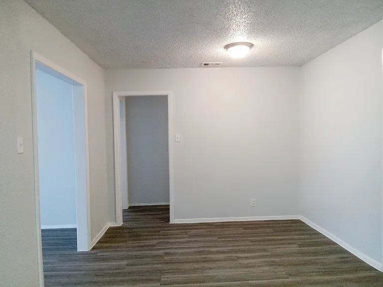658 Corliss — Photo 16