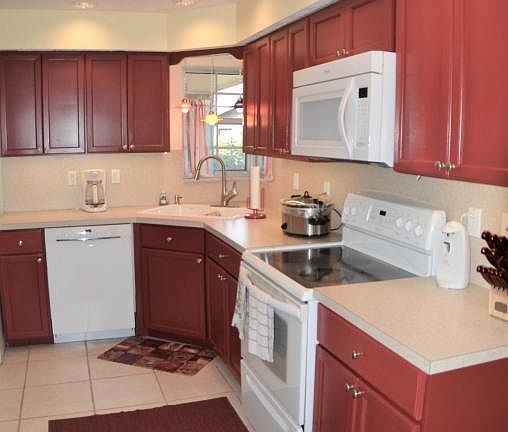 5th image of 1755 Poplar Dr
