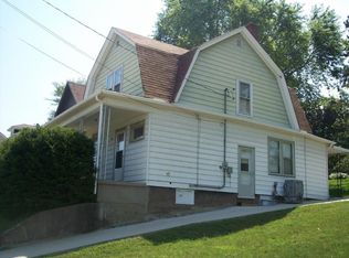 734 Clarke Dr, Dubuque, IA 52001