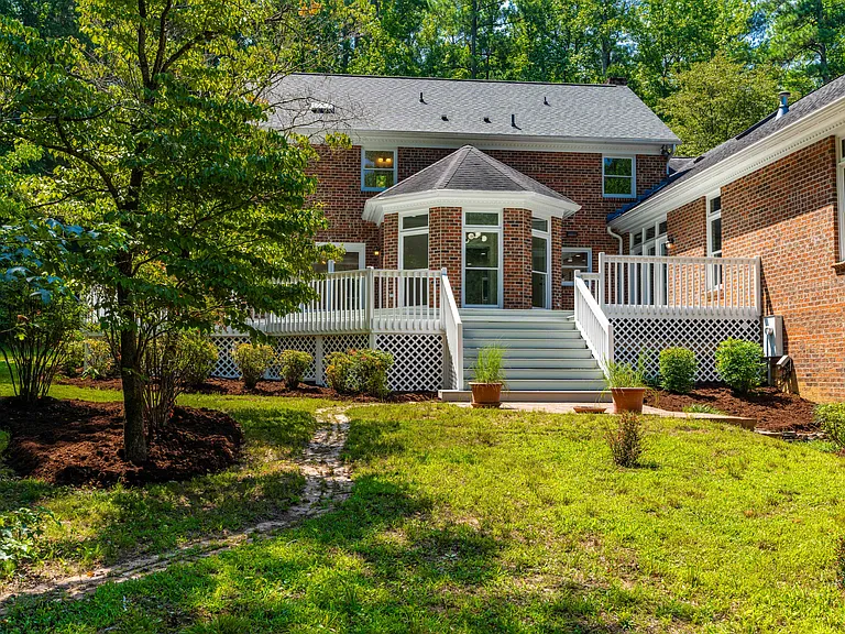 101 Springhill Forest Pl — Photo 26