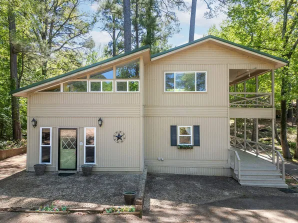 401 Cathy St, Lone Star, TX 75668