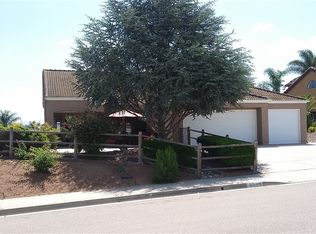 5244 Triple Crown Dr, Bonsall, CA 92003