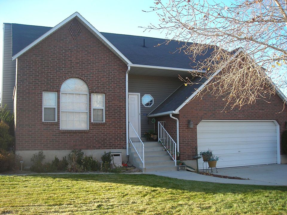 Charming and Ready to Move In!