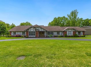 12522 Falling Leaves Ct, Saint Louis, MO 63141