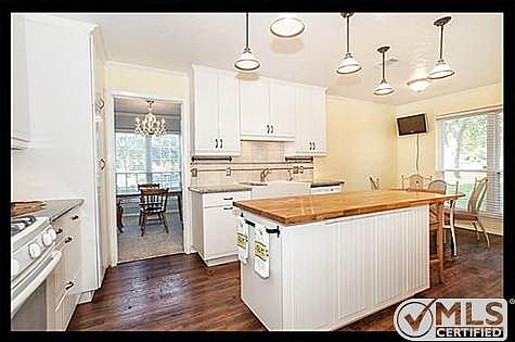 4th image of 1611 Barclay Dr