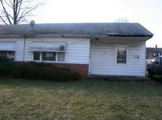 1284 Rowe St, Akron, OH 44306