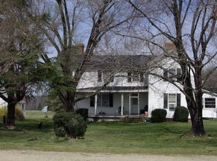 2377 General Puller Hwy, Saluda, VA 23149