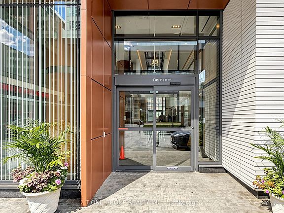 2nd image of 19 Bathurst St #1502