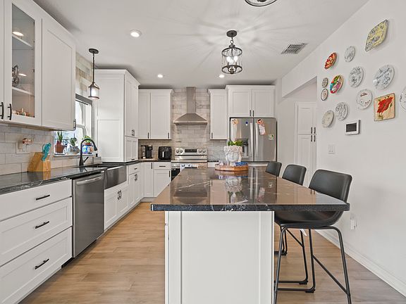 4th image of 5255 Oakland Lake Circle