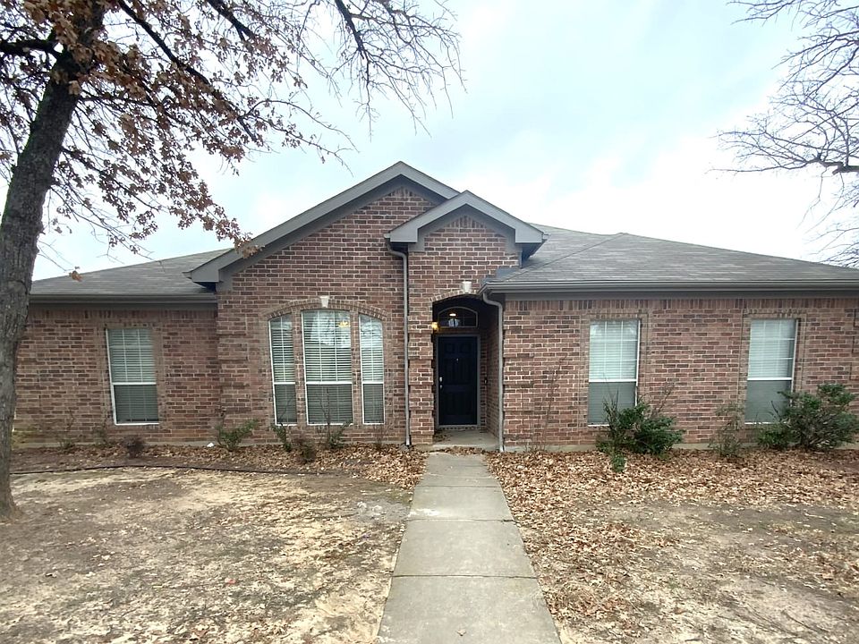 1st image of 2202 Creek Side Dr