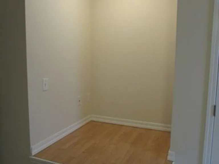 118 Andrews Dr — Photo 22