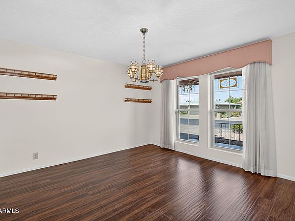5th image of 4719 E FLOSSMOOR Circle