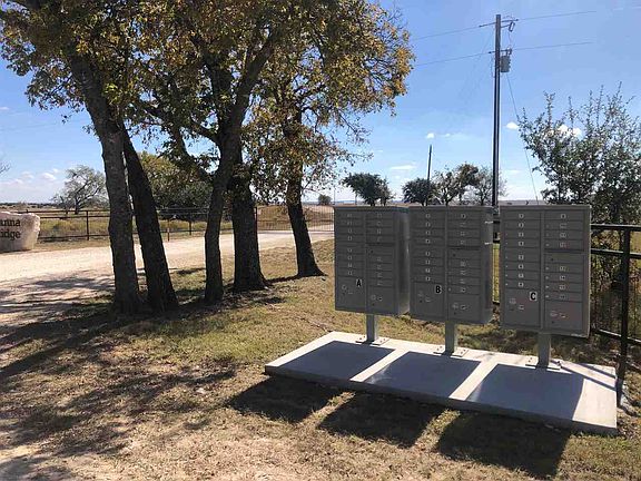 5th image of 28 County Road 2800