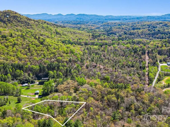 0 Mullinax Cove Rd, Horse Shoe, NC 28742