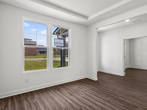 5th image of 1611 Burlwood Ct Lot 7