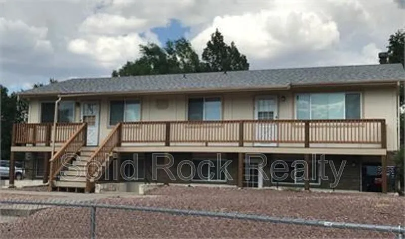 325 Bonnie Ct #B