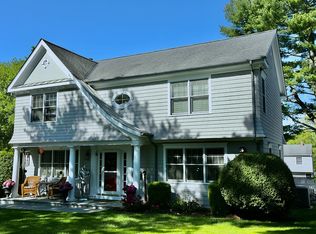 1305 Mill Plain Rd, Fairfield, CT 06824