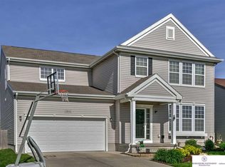 3914 S 190th St, Omaha, NE 68130