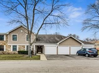 275 Kings Mill Ct Unit D1, Schaumburg, IL 60193