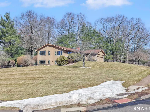 11 Mara Trail, South Windsor, CT 06074