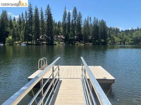 19711 Pleasantview Dr, Groveland, CA 95321