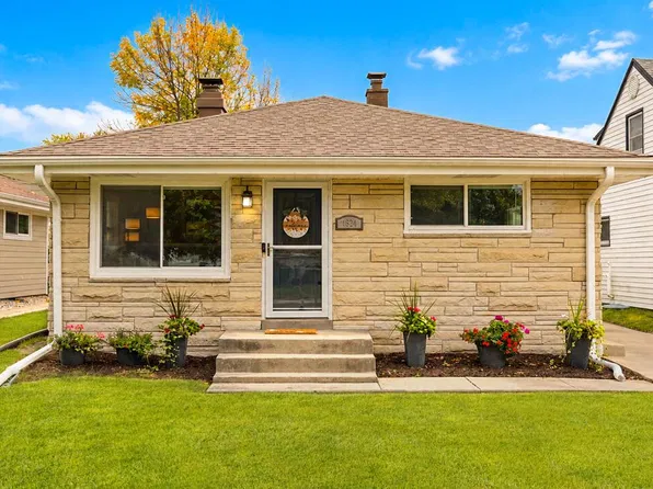 4624 S 50th STREET, Greenfield, WI 53220