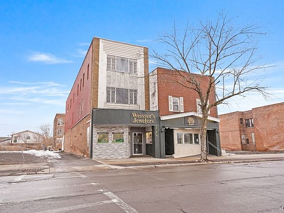 5th image of 246 N Main St