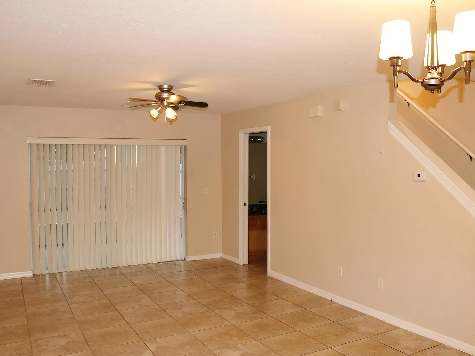 3 bed, 1249 sqft, $2,950 — Photo 4