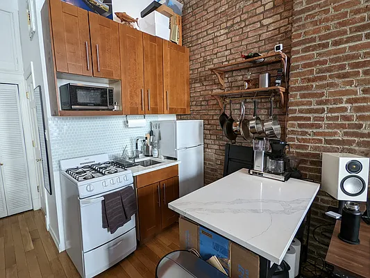 Rented by Guidance Realty Corp. | media 14