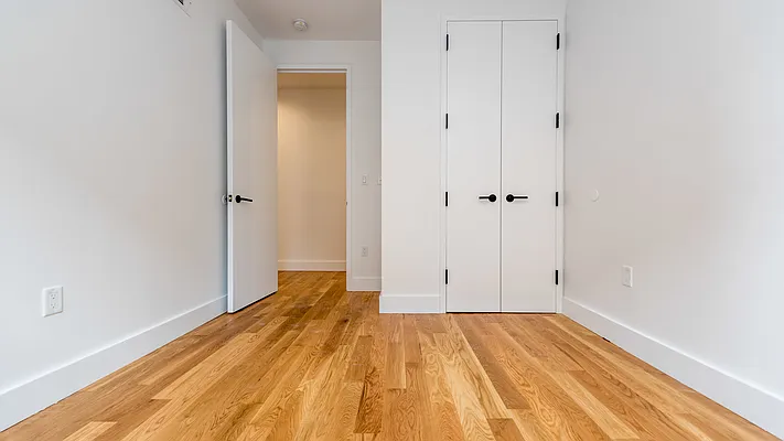 Rented by Nooklyn NYC LLC | media 34