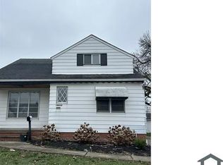 14312 Tabor Ave, Maple Heights, OH 44137