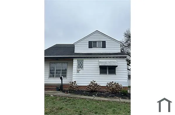 14312 Tabor Ave photo 1