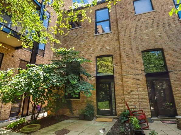 1872 N Clybourn Ave APT 110, Chicago, IL 60614