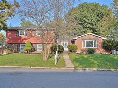 1229 N Ott St, Allentown, PA, 18104