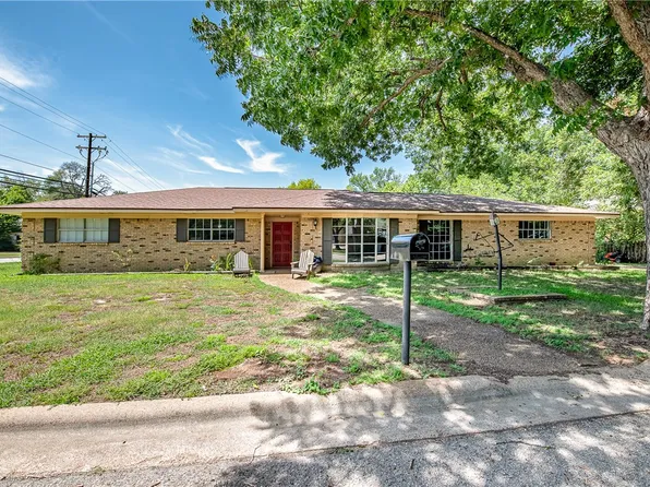 210 S Harvey St, Caldwell, TX 77836